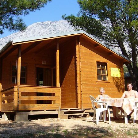 Victoria Cottage Camping Dole Blato  Eksteriør bilde